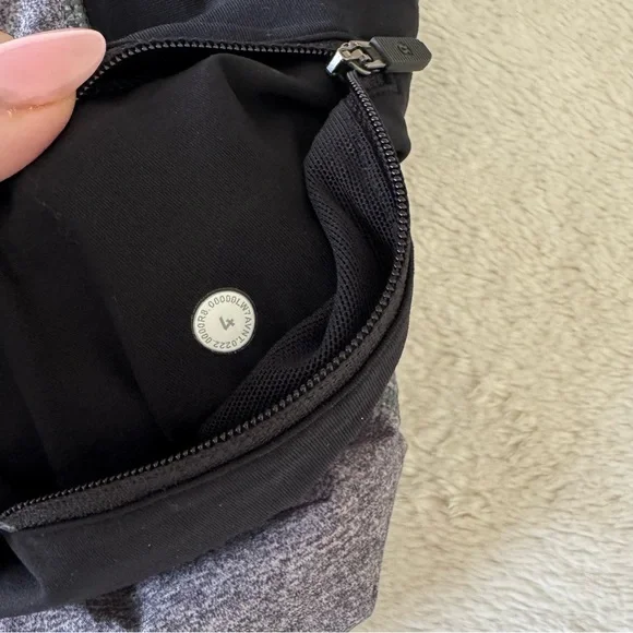 Lululemon Speed Up Shorts Long 4”, MR, 4, Heathered Lux, Black - Picture 4 of 11